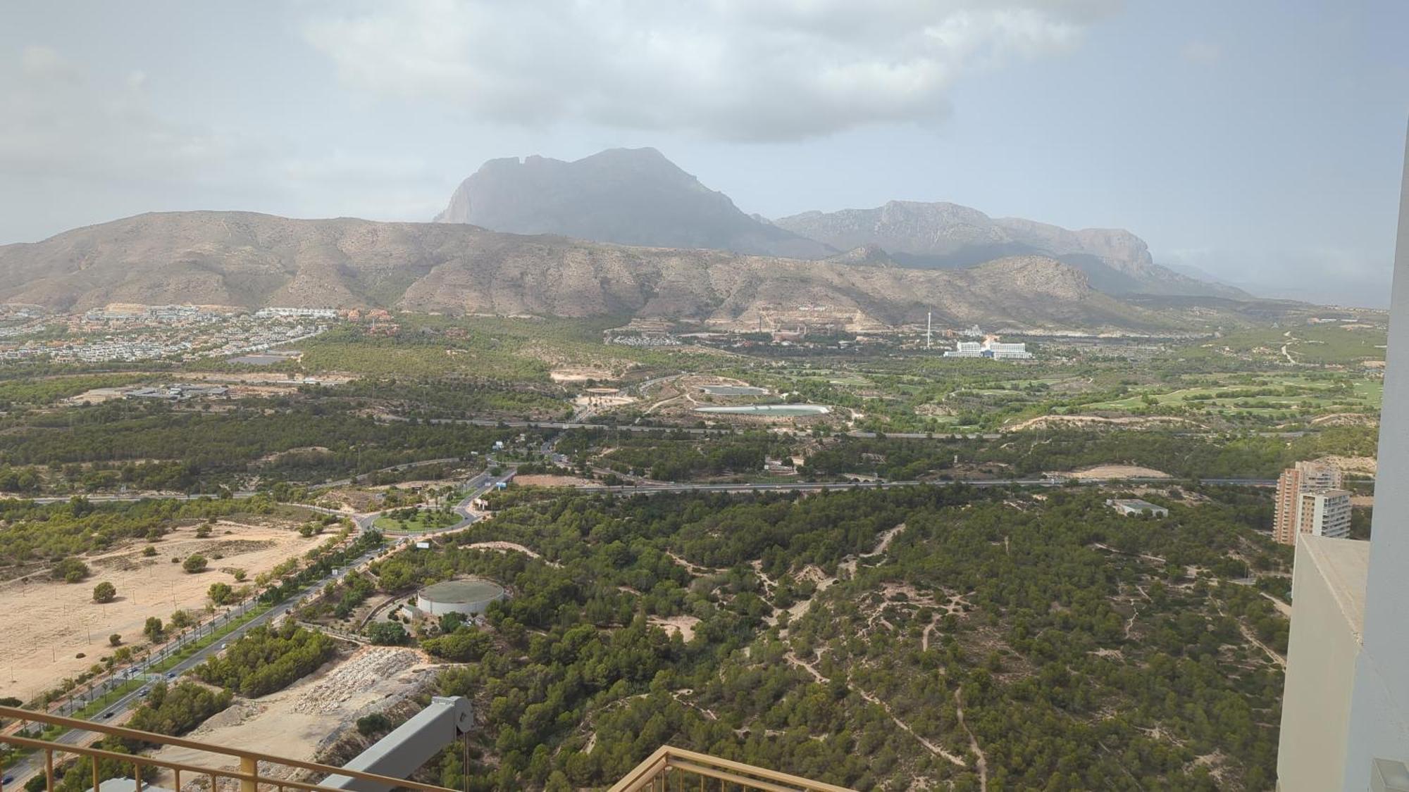 Intempo Luxury Sky View & Spa Resort Benidorm Exterior photo